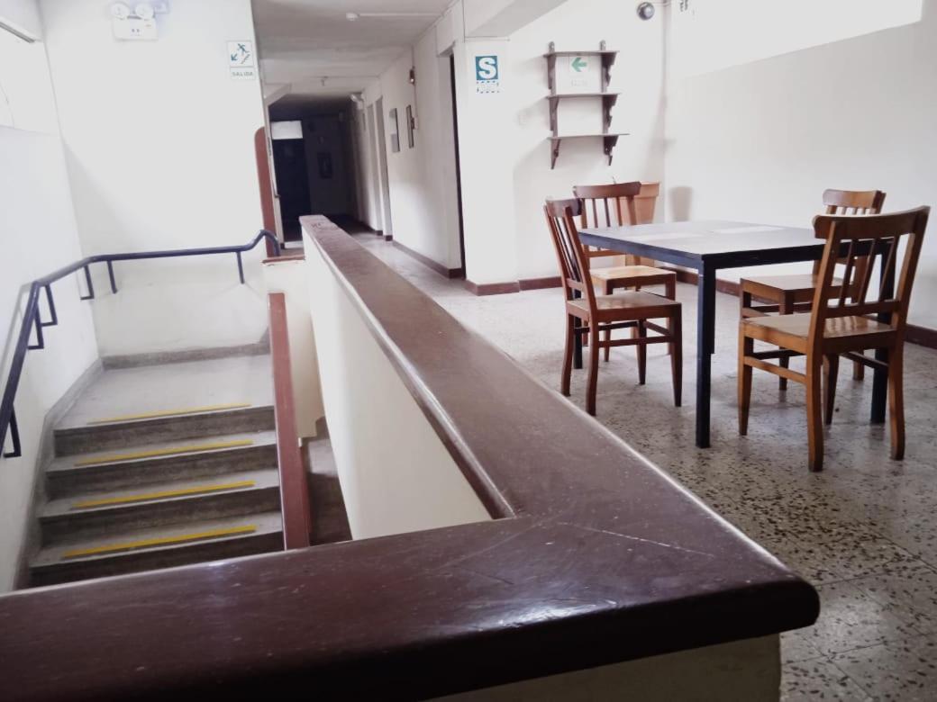 Hotel Estacion Central Lima Buitenkant foto